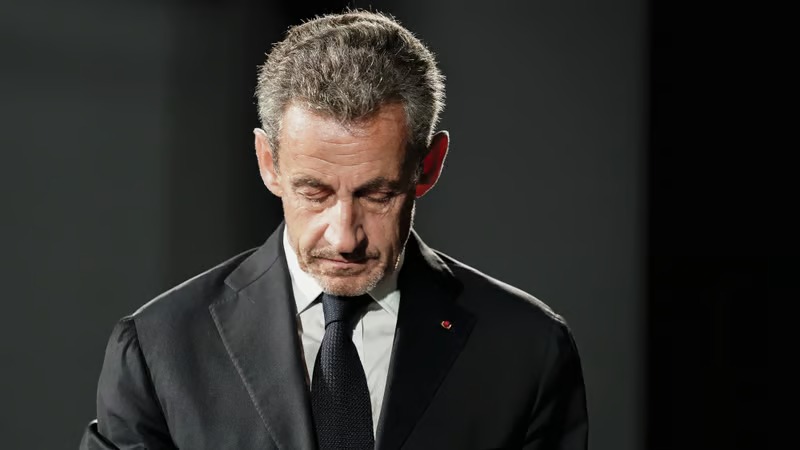 Nicolas Sarkozy derrière les barreaux ce mardi